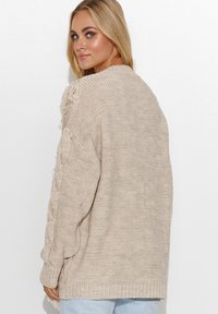Makadamia - Sweter