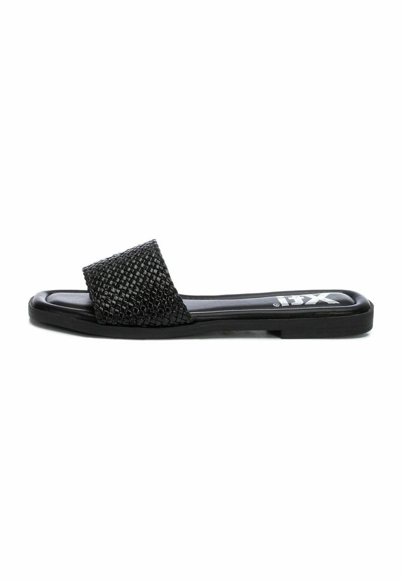 XTI Sandalias planas - black