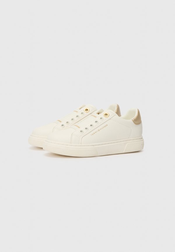KRYSTAL UNISEX - Trainers2