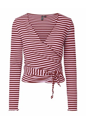 Bluzka z długim rękawem, kopertowym dekoltem w kształcie litery V, w poziome czerwono-różowe paski, z paskiem wiązanym w talii.