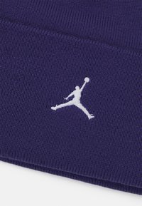 Jordan PEAK BEANIE - Berretto - sky purple/black
