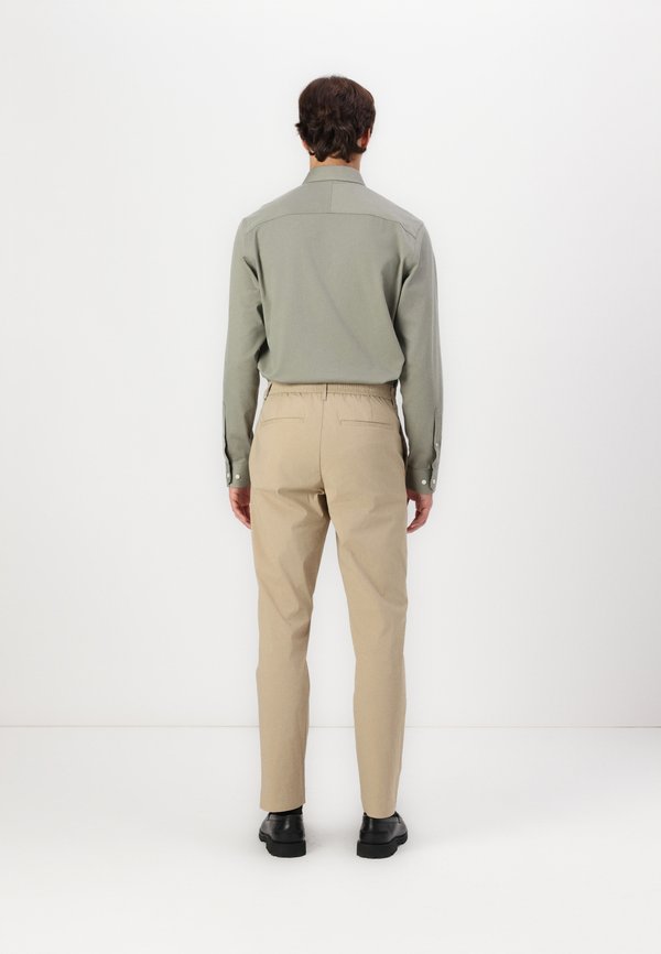 REGULAR TAPE LEROY FLEX NOOS - Chinos - chinchilla3