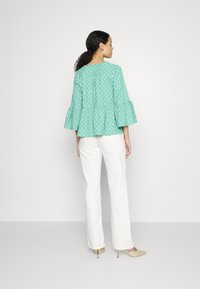 SUMMERY Copenhagen ELIZA BLOUSE - Blusa - vivid green