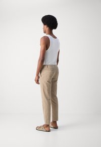 Lindbergh CROPPED PANTS - Kelnės - sand