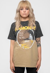 Paradiso Clothing RAMONES ALL THE WAY DYE WASH - Print T-shirt - black