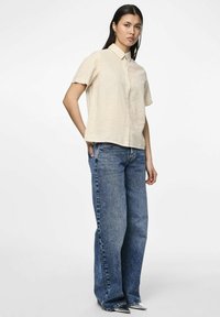 Pieces KURZARM PCSALLY - Blusa - beige