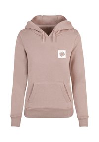 Ljusrosa hoodie i mjukt tyg, med en framficka, dragsko i huvan och en liten blommig logotyp i vitt på vänster bröstområde.