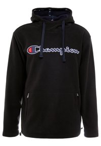 Felpa con cappuccio nera in pile, dotata di un grande logo "Champion" ricamato in bianco e rosso, cappuccio con cordino regolabile e tasca frontale con zip.