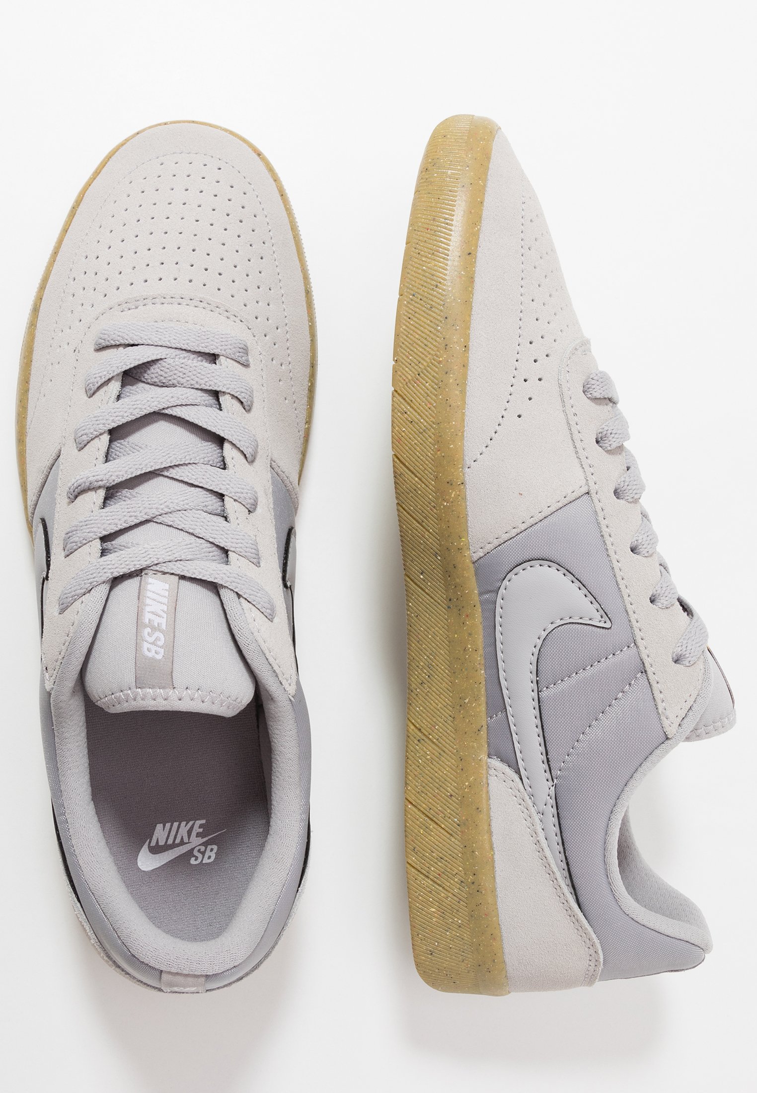 nike grises sb