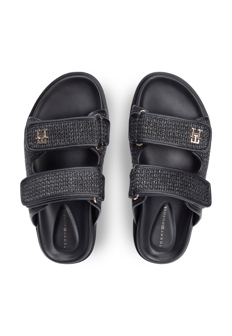 Tommy Hilfiger RAFFIA TH MONOGRAM DOUBLE STRAP SANDALS - Páskové sandály - black