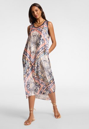 Abito midi senza maniche stampato con una combinazione di motivi blu, rosa e crema, caratterizzato da una silhouette fluida e tasche laterali.
