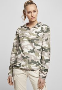 Urban Classics Neperpučiamoji striukė - duskrose camo