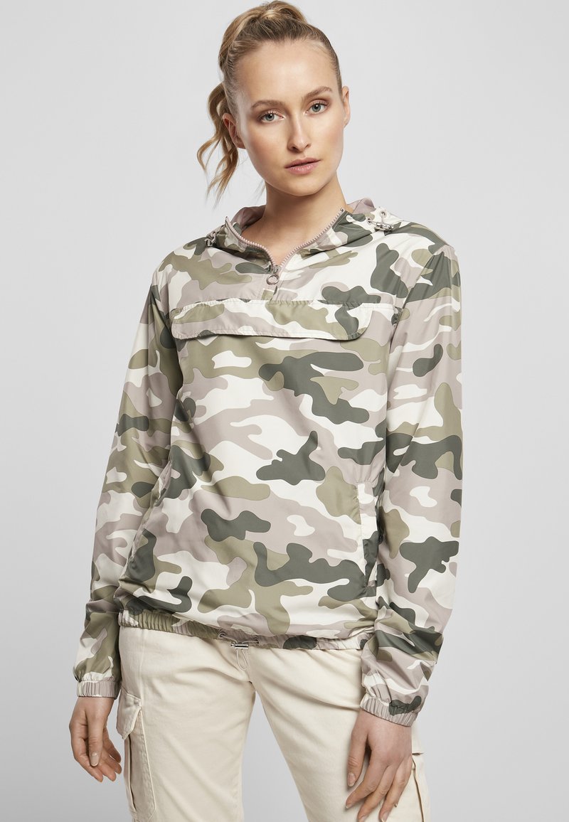 Urban Classics Neperpučiamoji striukė - duskrose camo
