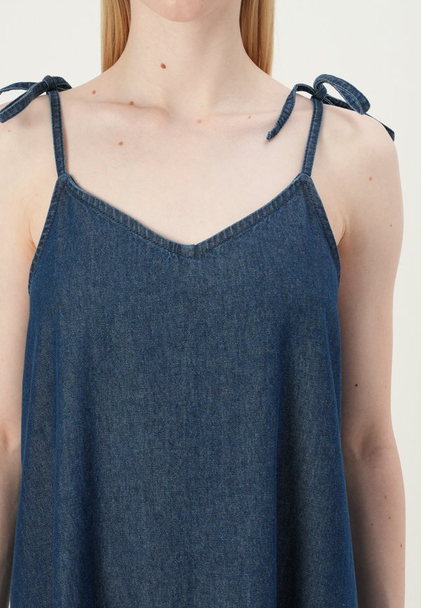 PCAGNETE MIDI SLIP DRESS - Denim dress3