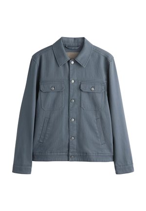 Graue Knopfjacke mit zwei Brustklappen und zwei seitlichen Leistentaschen, ausgestattet mit einem klassischen Kragen und langen Ärmeln.