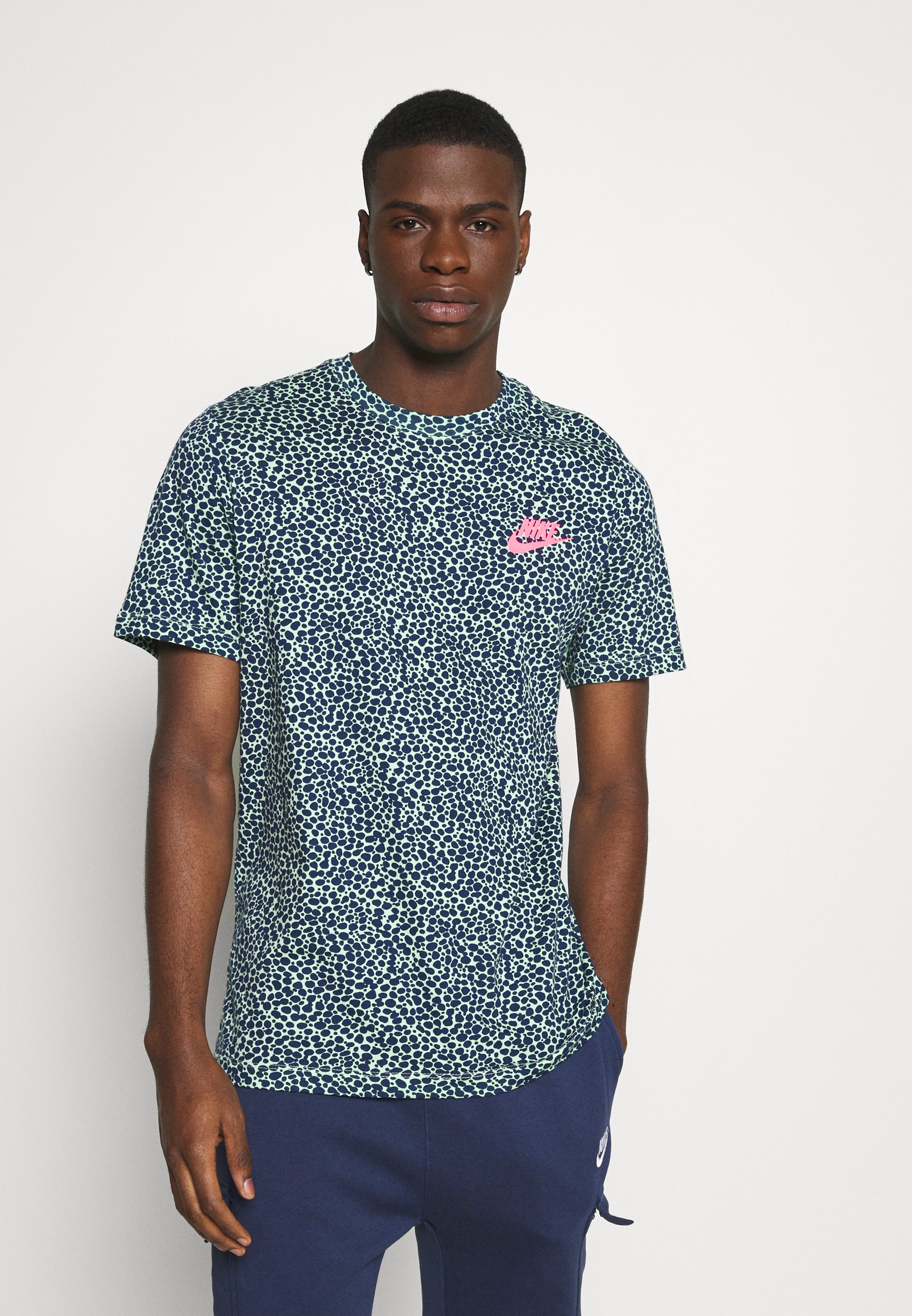 Grønn T shirts print | Herre | Nye kolleksjoner online på Key Largo T BREAD NEW - T-shirts - bottel green