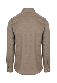 Bruine lange mouwen shirt gemaakt van textuurstof, met een standaardkraag en knopenmanchetten met gekleurde knopen. Achteraanzicht getoond.