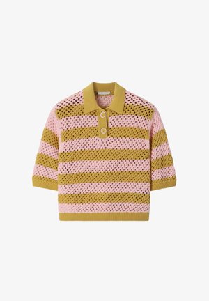 Pull polo manches courtes en maille avec des rayures horizontales en point ajouré alternant rose et moutarde et deux boutons au col.