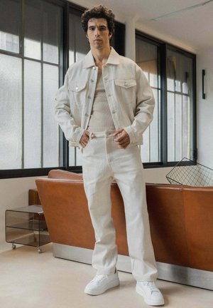 FRILIVIN, ENSEMBLE VESTE PANTALON - Veste en jean - beige