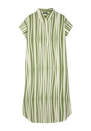 Zielono-biała sukienka koszulowa w pionowe paski z krótkim rękawem, kołnierzykiem i ukrytym zapięciem na przodzie.