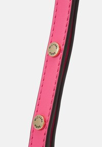 MICHAEL Michael Kors EMPIRE  - Kabelka - camila rose