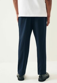 Next RELAXED FIT JOGGER STRETCH - Nadrágok - navy blue