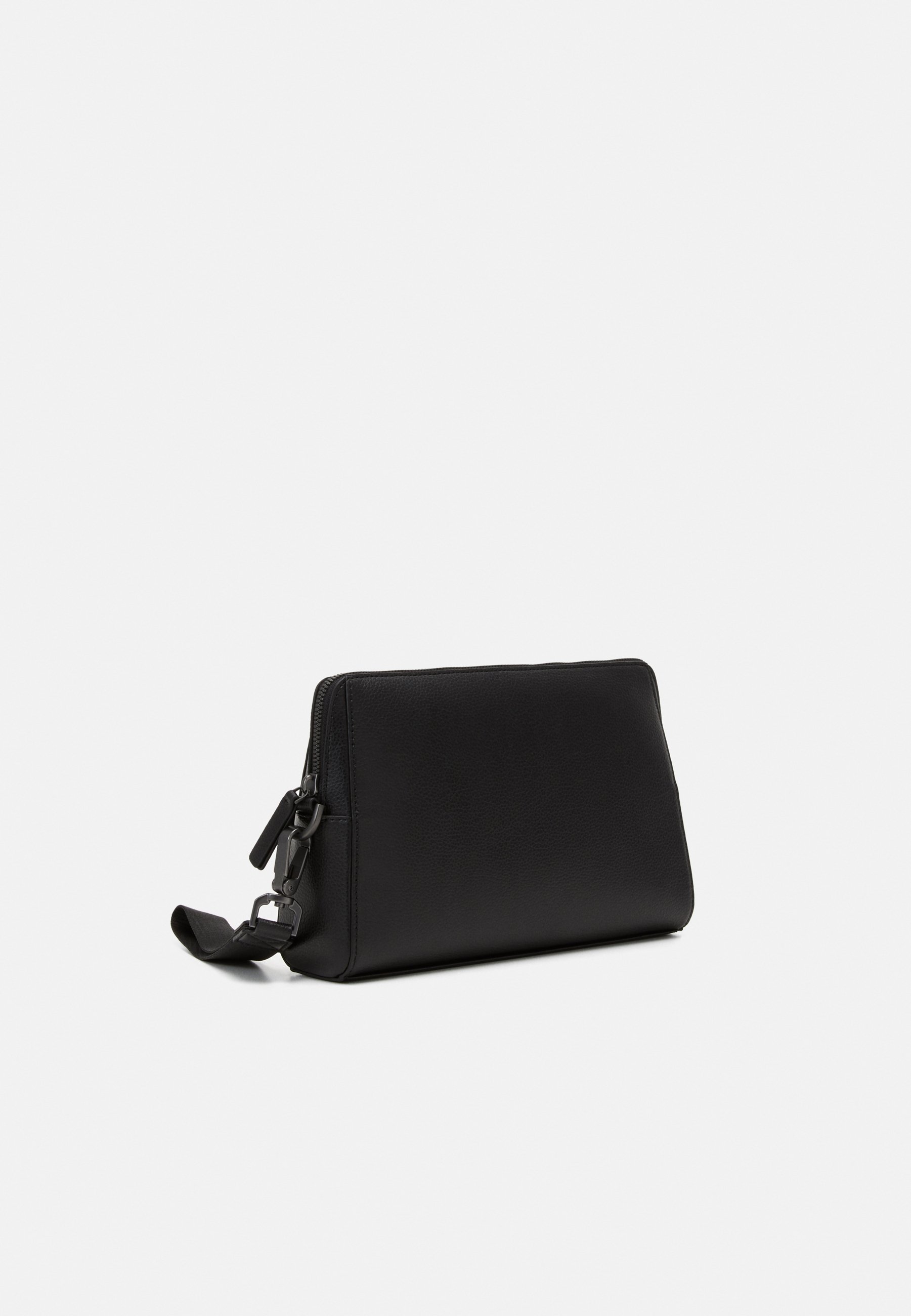 trousse de toilette armani