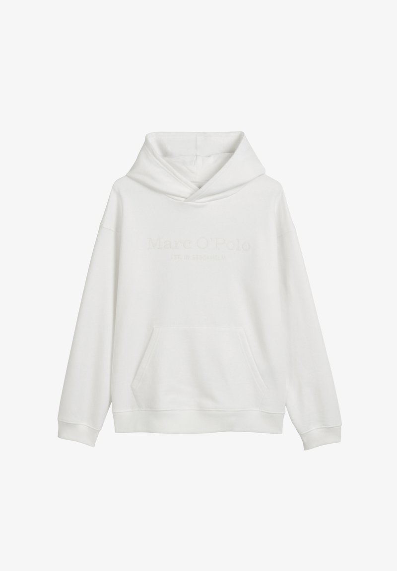 Biała bluza z kapturem z kieszenią kangurką, miękka tkanina, szeroki dekolt oraz tłoczony na przodzie napis "Marc O'Polo EST. IN STOCKHOLM".