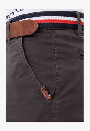 INDICODE JEANS, INDICODE JEANS SHORTS CHINO INSTORMSET - Shorts - raven