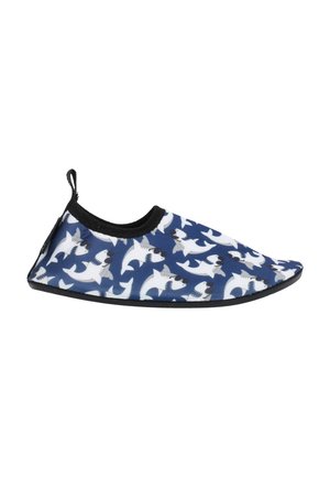 Haringpatroon slipper met een blauwe achtergrond, zwarte rand en gladde stof. Heeft een lichtgewicht ontwerp en een lus voor gemakkelijke verwijdering.