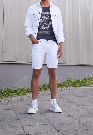 Jeans Shorts - white