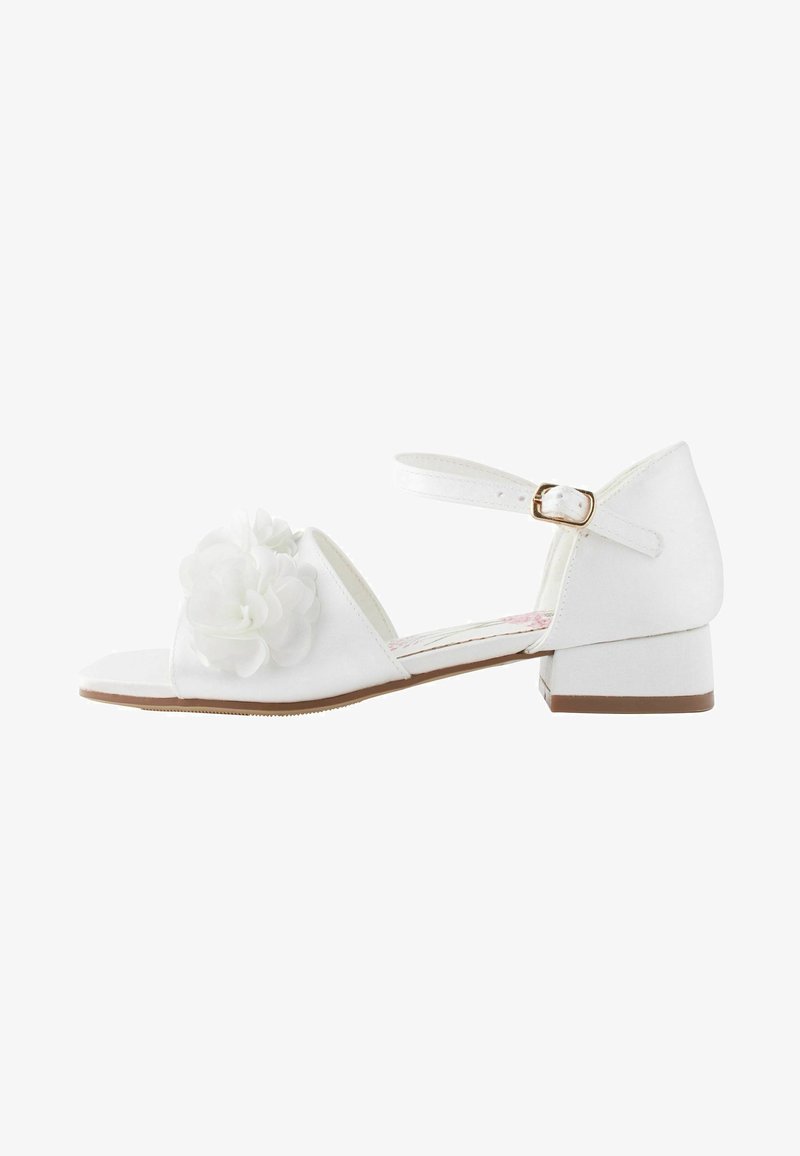 Next Sandaalid - white ivory