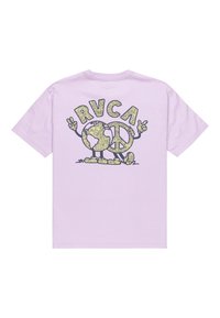 Camiseta de algodón lila con un diseño gráfico de la Tierra que incluye signos de paz, contorneada en negro y rellena con un patrón de puntos amarillos.