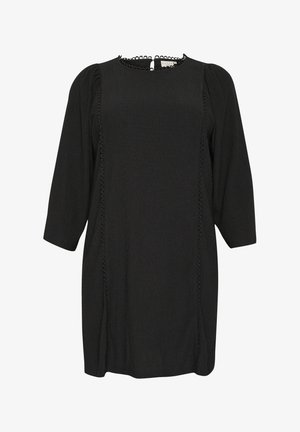 Schwarzes Kleid aus weichem, strukturiertem Stoff, mit Dreiviertelärmeln, Rundhalsausschnitt und dekorativen Besätzen entlang der Seiten.