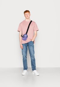 Only & Sons T-shirt básica - woodrose