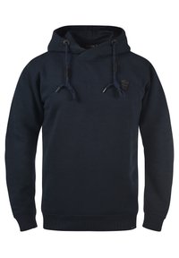 Donkerblauwe hoodie gemaakt van zachte stof, met een trekkoordkap, ribgebreide manchetten en onderrand, en een klein logolabel op de borst.