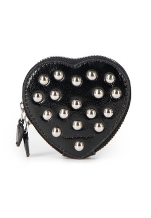 Zwart hartvormig muntportemonneetje gemaakt van glanzend synthetisch materiaal, met zilverkleurige metalen studs op het oppervlak en een ritssluiting.