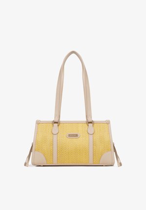 Beige en gele handtas met een geweven chevronpatroon, twee lange hengsels en leren accenten op een witte achtergrond.