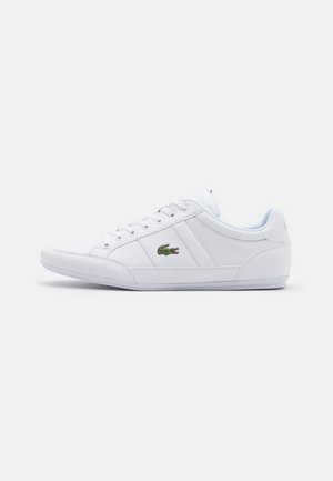 lacoste lerond trainers