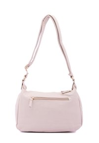 Borsa a mano in pelle beige chiaro con una texture morbida, forma arrotondata, chiusura superiore a zip e tasca frontale con hardware dorato. Tracolla regolabile.