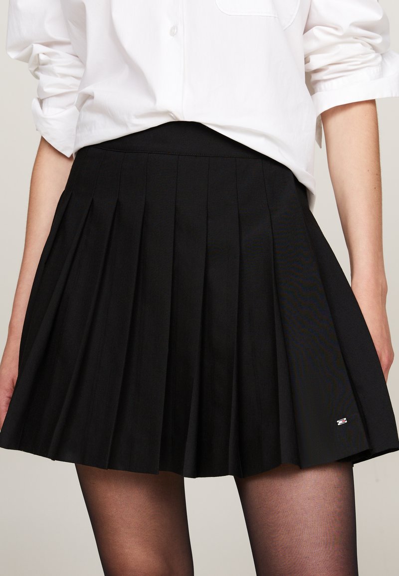 Tommy Hilfiger COOL SHORT - A-linjainen hame - black