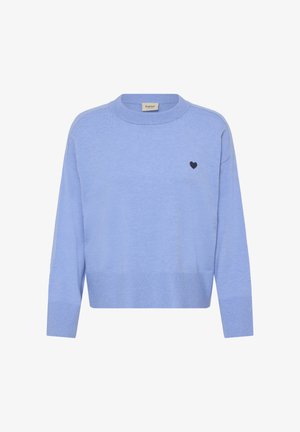 Gaiši zils adīts džemperis ar garām piedurknēm, apaļu apkakli un mazu melnu sirds emblēmu kreisajā pusē. Mīksta tekstūra, ikdienišķs dizains.