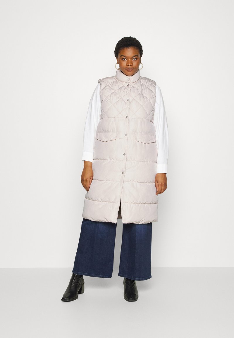 ONLY Carmakoma CARSTACY QUILTED OTW PLUS SIZE - Liemenė - moonbeam