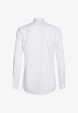 Fehér hosszúujjú ing, pamut keverékből készült, gombolható gallérral és egyenes hátsó varrásokkal. Sima textúra, minta vagy díszítés nélkül.