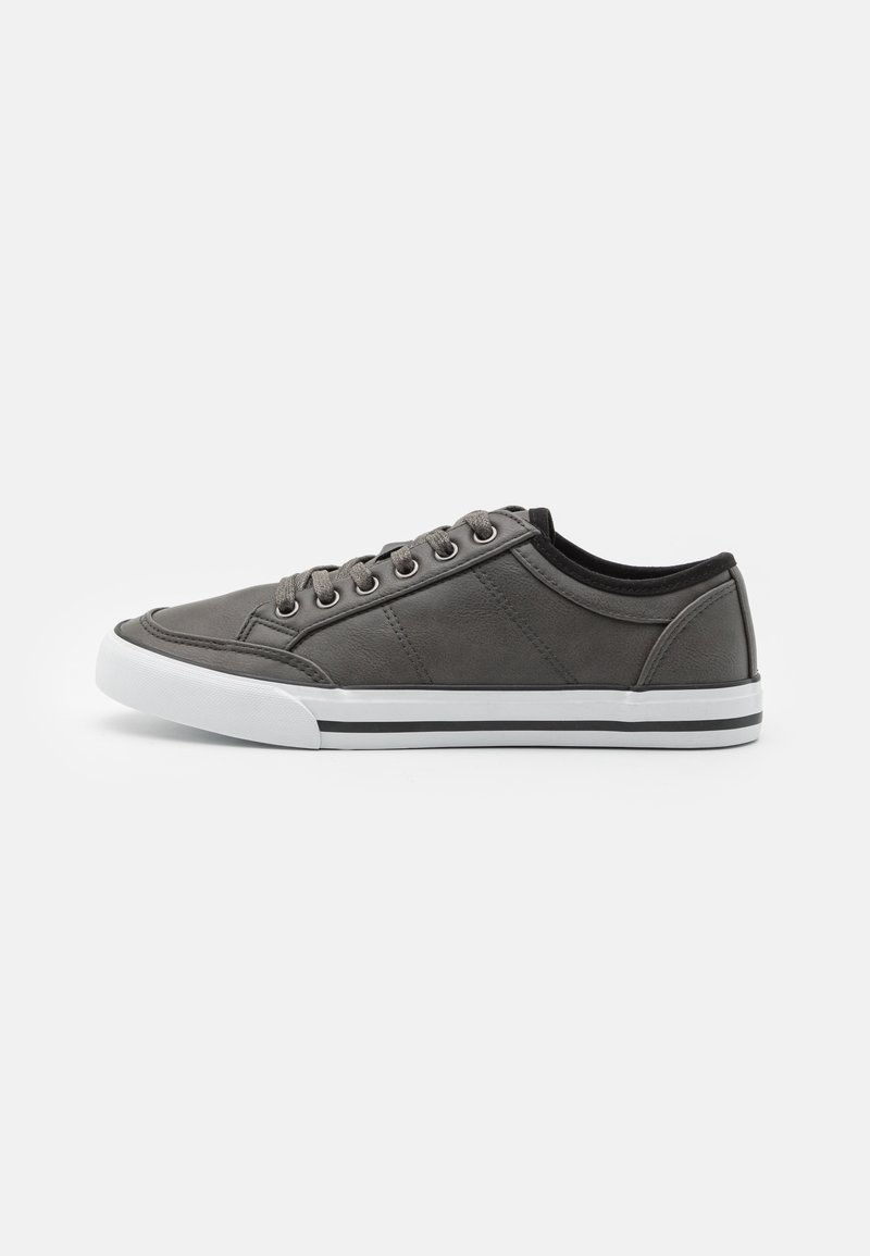 Pier One Sneakers - grey