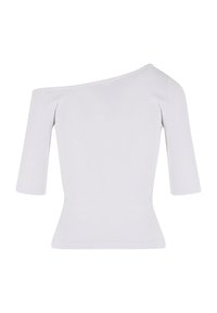 Bílý žebrovaný top s designem bez ramínek, tříčtvrtečními rukávy a přiléhavým siluetou. Hladká textura a minimalistický styl.