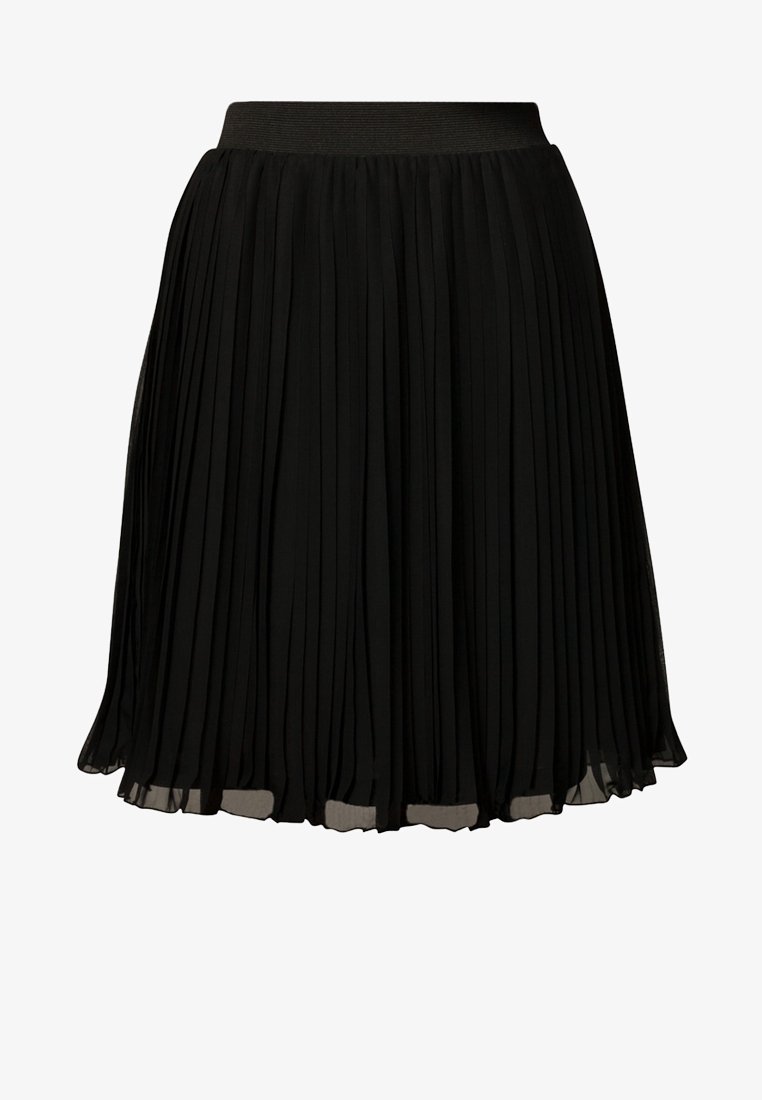 Jupe noire plissée avec une large ceinture élastique et un tissu léger créant une silhouette fluide.