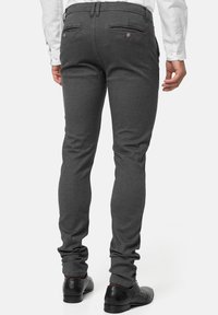 INDICODE JEANS BUCKNER - Nohavice chinos - pewter