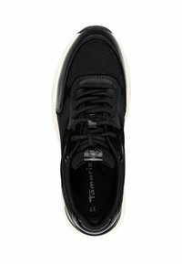 Schwarze Sneakers mit Obermaterial aus Mesh und synthetischem Leder, runder Zehenform, Schnürung, gepolstertem Schaft und weißer Laufsohle. Mit Logo auf der Innensohle.