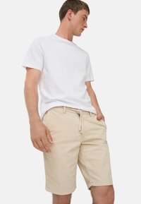 camel active RELAXED FIT - Shorts - oatmeal